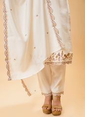 White Straight Kurta Set with Sparrow Embroidery & Heavy Border Dupatta